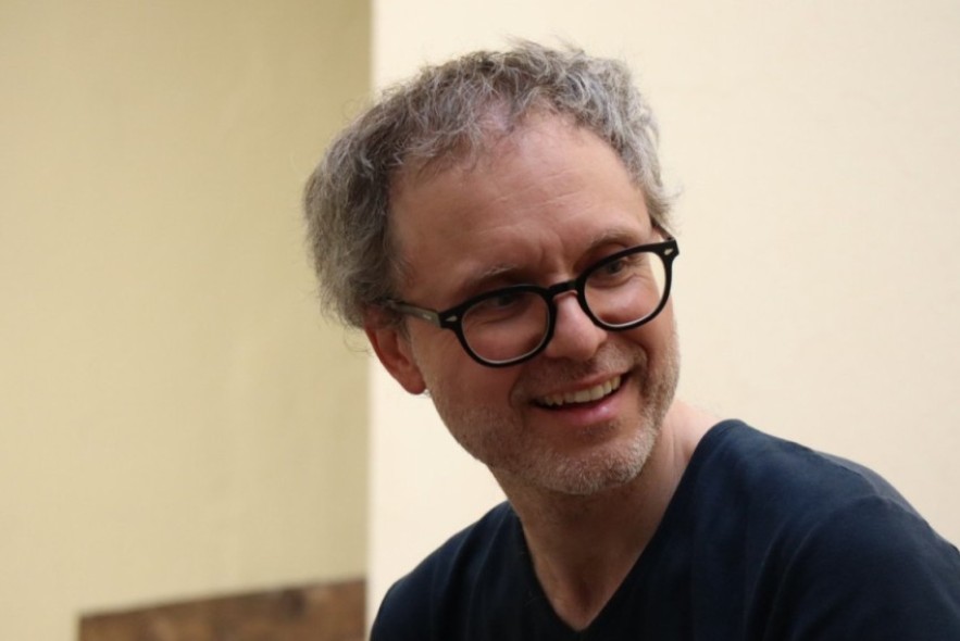 Giovanni Agnoloni, traductor y escritor italiano: “La IA nunca podrá sustituir al ser humano traduciendo textos o en otras tareas creativas”