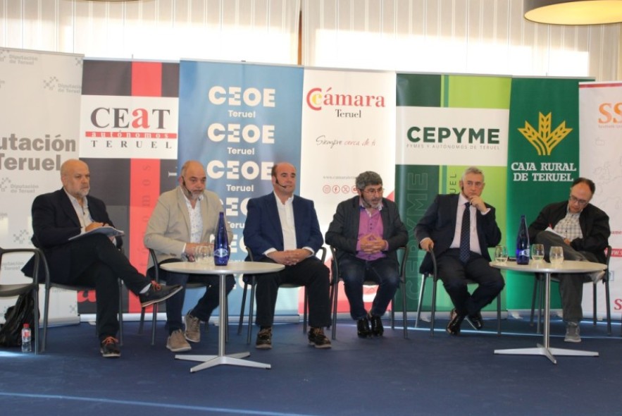 Calamocha acoge el primer desayuno empresarial para reivindicar la maximización de las ayudas de funcionamiento
