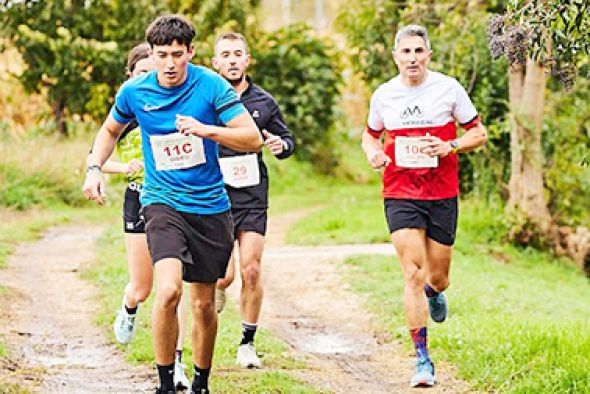 Monreal del Campo se viste de  corto para la II Carrera del Azafrán