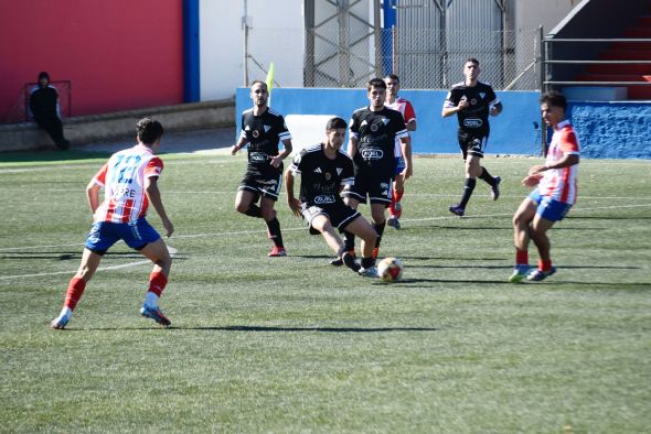 El Andorra se mantiene invicto tras un igualado duelo ante el Monzón (0-0)