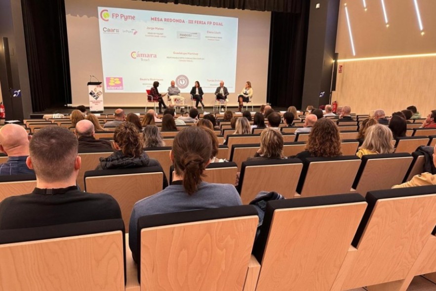 La tercera Feria de Formación Profesional Dual de Teruel refuerza la conexión entre centros educativos y empresas para impulsar el empleo y el talento local