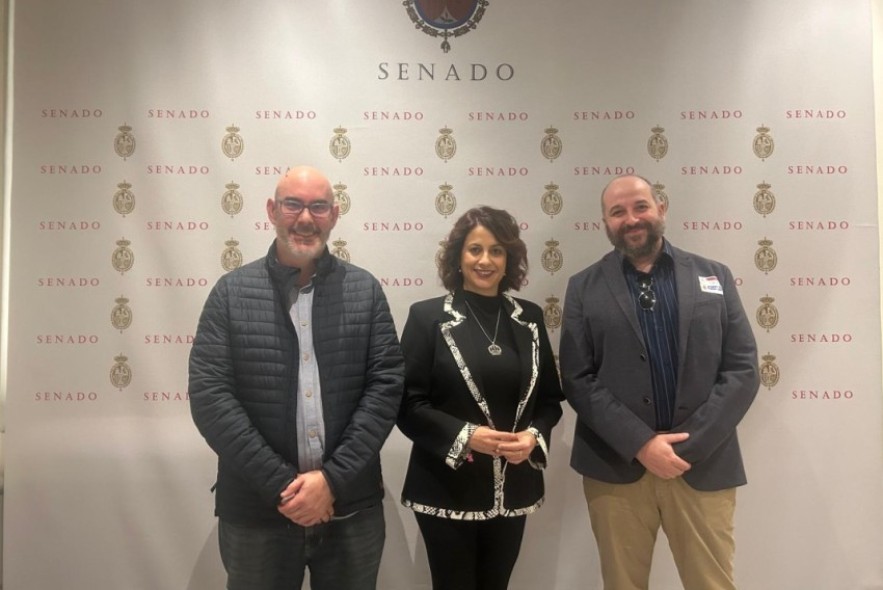 Puente anuncia en el Senado que está resuelta la situación del CCD de Teruel tras preguntarle Buj