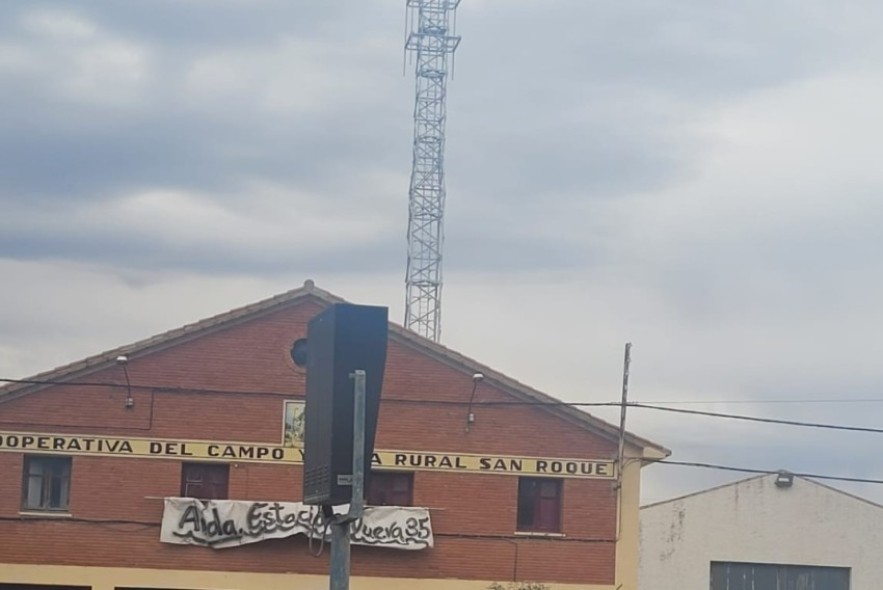 La ampa del colegio de Calamocha pide reubicar la nueva antena de telefonía