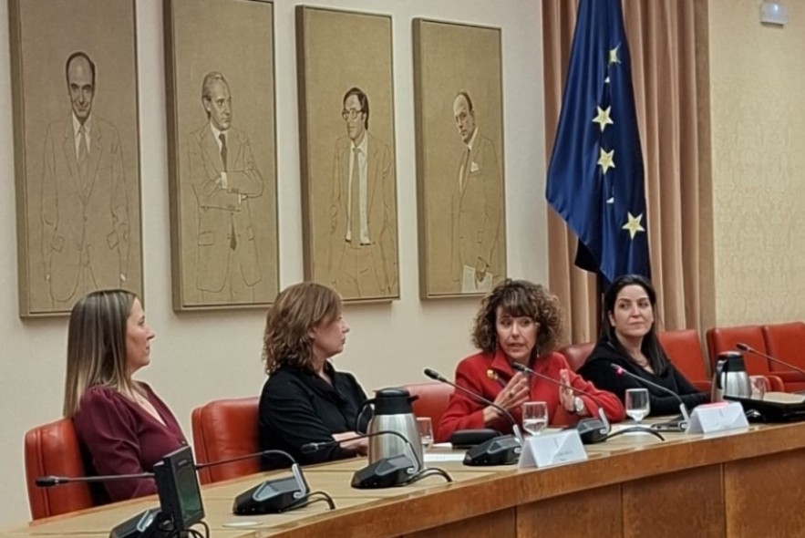 ‘Luz y Taquigrafía’,  el libro de la historia de España narrada desde la estenotipia