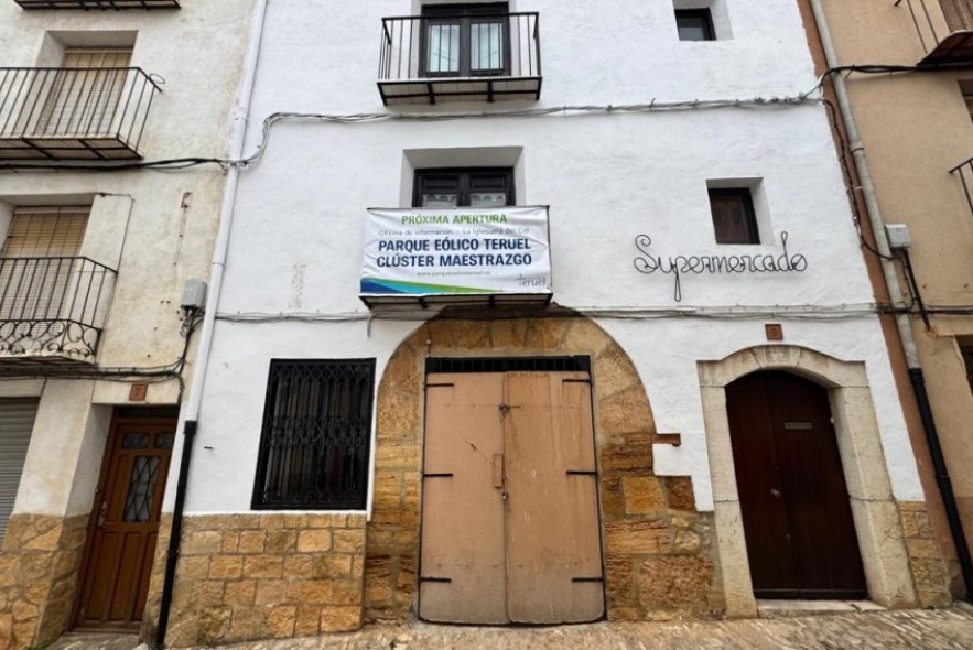 El parque eólico Teruel Clúster Maestrazgo abrirá una oficina de información en La Iglesuela del Cid y puntos de información municipales
