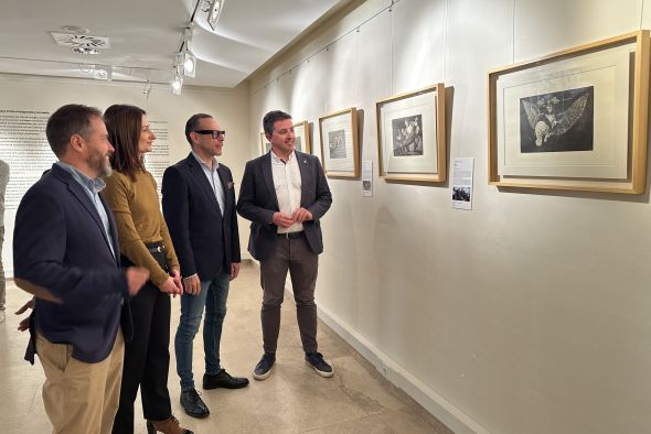 Los Disparates de Goya y el surrealismo más buñueliano interactúan en Calanda