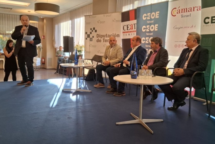 Las organizaciones empresariales llaman a movilizarse por las ayudas al funcionamiento