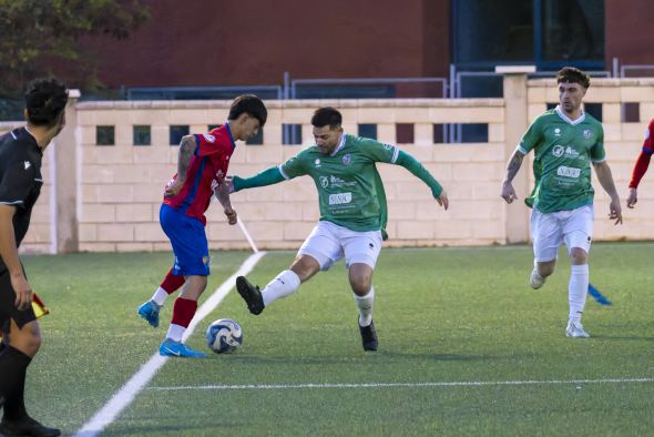 El Teruel B domina pero al final es el Cariñena el que se lleva los puntos