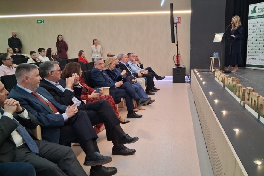 Mar Vaquero destaca la seguridad jurídica y los fondos que tiene Teruel para impulsar el sector empresarial