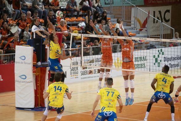 La tercera derrota seguida del Pamesa en liga deja al equipo naranja séptimo en la tabla