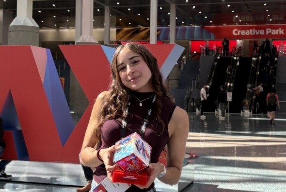 Estrella Gracia Monforte, diseñadora de Mosqueruela: “Arte y diseño van por caminos diferentes, pero se pueden diseñar cosas de forma muy artística”