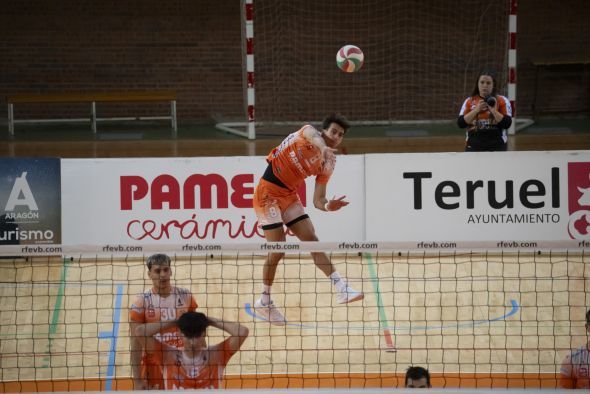 En el doble cañón de Muraco no caben Emilio... Ni las victorias