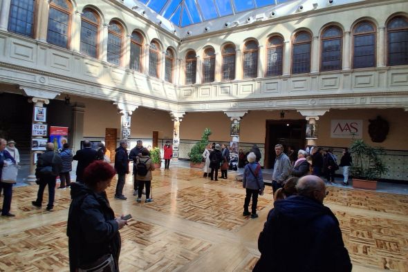 La Hermandad de Jesús Atado a la Columna de Teruel repasa su historia en una exposición