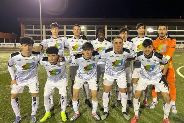 El Alcañiz vence y convence en el campo de La Muela (1-3)