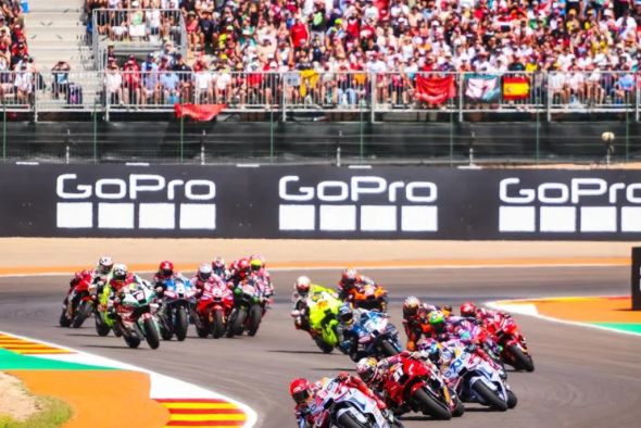 Circuitos urbanos, petrodólares o China... MotoGP cierra temporada con ojo global para el futuro