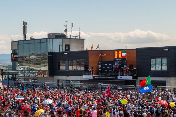 Motorland lanza entradas conjuntas para MotoGP y Superbike en tribuna