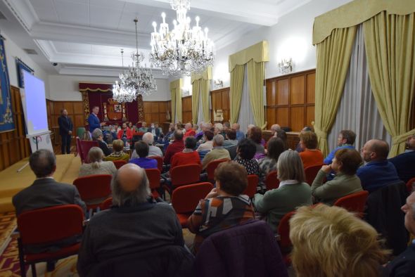 Expertos y familiares rescatan historias silenciadas de maestros represaliados