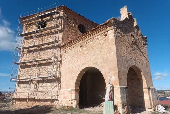 Aguaviva inicia la consolidación  de la ermita de San Gregorio