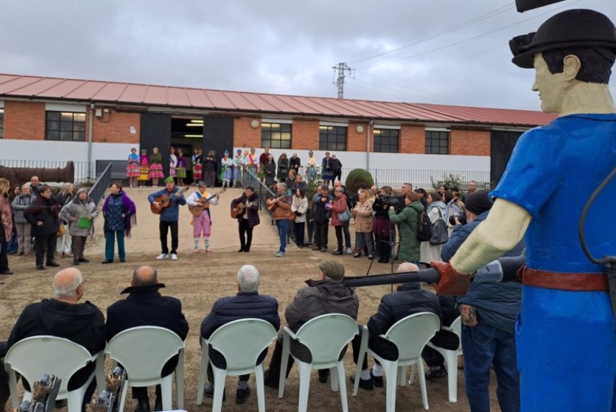 El brindis por Santa Bárbara pone la guinda al XX aniversario del Museo Minero de Andorra
