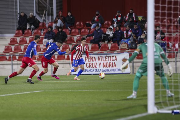 El Atlético Madrileño castiga con dureza los errores del CD Teruel para infligirle una derrota en Alcalá (3-0)