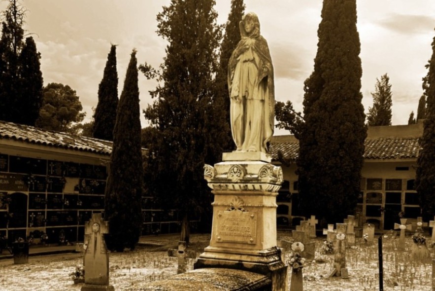 Jorge Egea desvela el misterio de una escultura mortuoria en Alcañiz