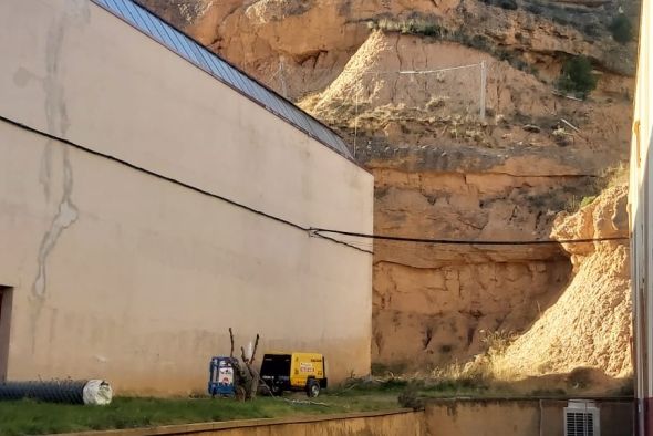 Alcorisa comienza las actuaciones de emergencia detrás del Polideportivo
