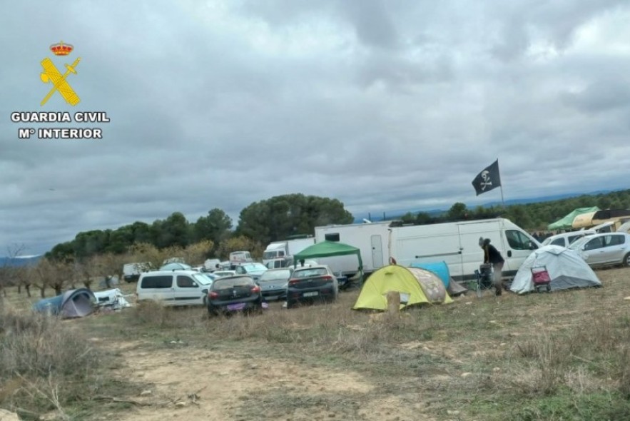 Finalizada la ‘rave’ ilegal de Mazaleón con una detención y varias sanciones