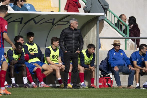 Vicente Parras advierte: “El primer paso para meterse abajo es mirar hacia abajo”