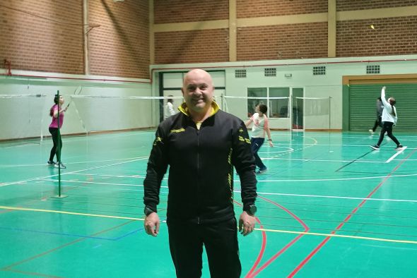 Javier Marta,  campeón de España de bádminton: “Se sorprenden mucho en otras provincias por la cantidad y el nivel de los jugadores de aquí”