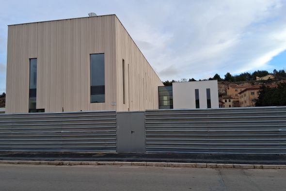 Educación valla y coloca cámaras de seguridad en el Museo de la Guerra Civil