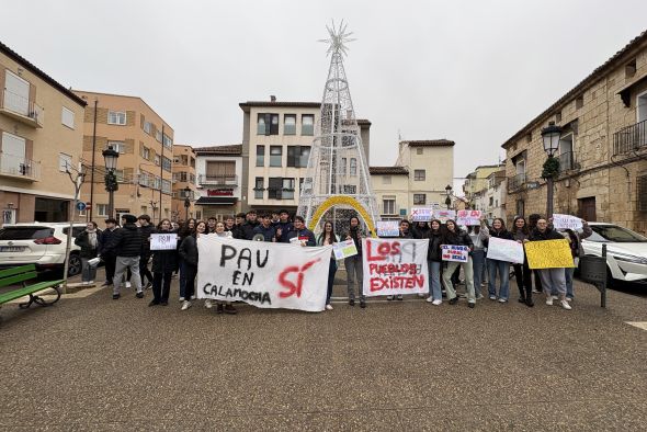 Los institutos del Jiloca se concentran ante la posibilidad de perder la sede para la PAU