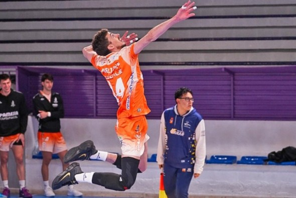 Pamesa deja pasar una oportunidad clara de triunfo en Tenerife (3-2)