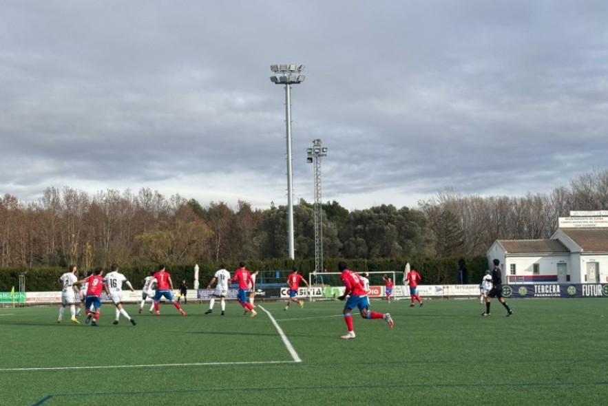 Derrota amarga del Andorra en Zuera para clausurar este año 2025 (2-1)