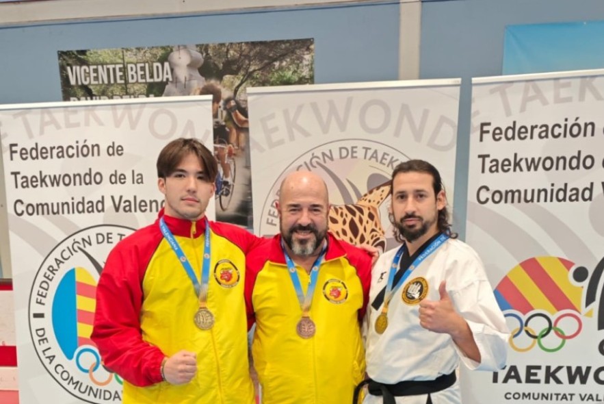 Alejandro Benítez logra el oro en el Campeonato de taekwondo de la Comunidad Valenciana