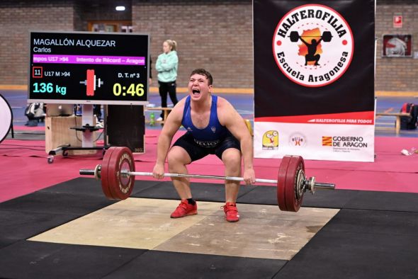 Julen Tejero y Jenifer Aroca se erigen campeones de la II Copa de Aragón de halterofilia
