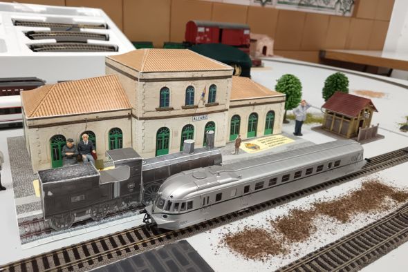 ‘Raíles, el tren que soñamos’ recupera la memoria de la vía del Val de Zafán