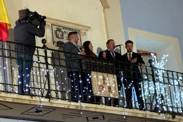 La Nochevieja de Teruel fue variopinta y con las uvas televisivas en Santa Eulalia del Campo