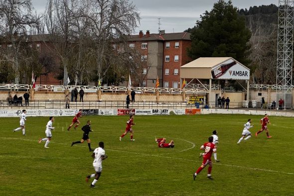 El Andorra cumple y se lleva el partido en casa ante el Casetas (2-1)