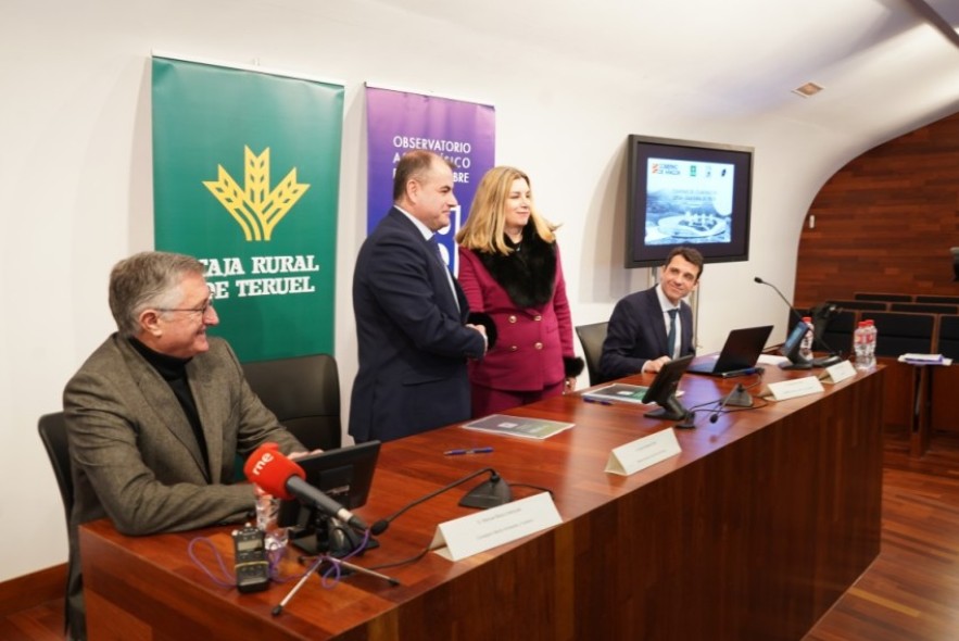 Caja Rural de Teruel renueva su convenio con el Cefca para lanzar su oferta especial para escolares de la provincia en Galáctica