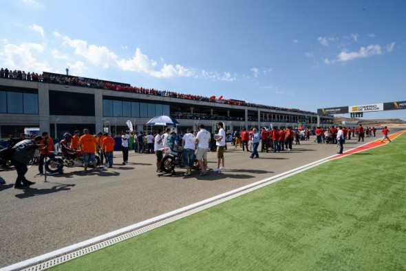 Los equipos de Motostudent correrán con motor KTM en 2017 y 2018