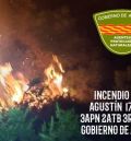 Un incendio causado por un rayo provoca el desalojo de tres personas en una masía de San Agustín