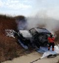 Dos heridos al accidentarse un coche y prenderse fuego en la A-23 en Ferreruela de Huerva