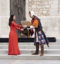 Diego se despide de Isabel con la esperanza de que le entregará un beso en un plazo máximo de cinco años