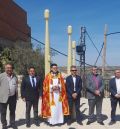 Samper estrena escultura en homenaje  a un sentimiento intergeneracional