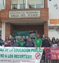 Profesores turolenses se concentran por una educación pública de calidad