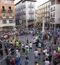 Un particular plantea posibles daños en el capitel de una columna de la plaza del Torico