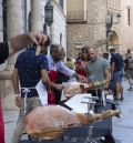 La Alpaca de Andorra exhibe el mejor plato de jamón cortado a cuchillo en la exhibición amateur de la Feria