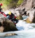 Los bomberos de la Diputación de Teruel prueban nuevo material y técnicas de rescate en aguas superficiales