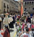 La plaza Mayor de Alcañiz, pista de baile para decenas de gigantes en el Encuentro de Aragón