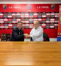 Ramón Navarro y Víctor Bravo sellan la renovación del técnico